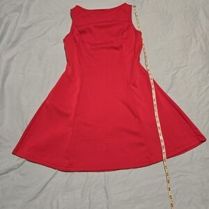 Elegant Red Sleeveless Dress